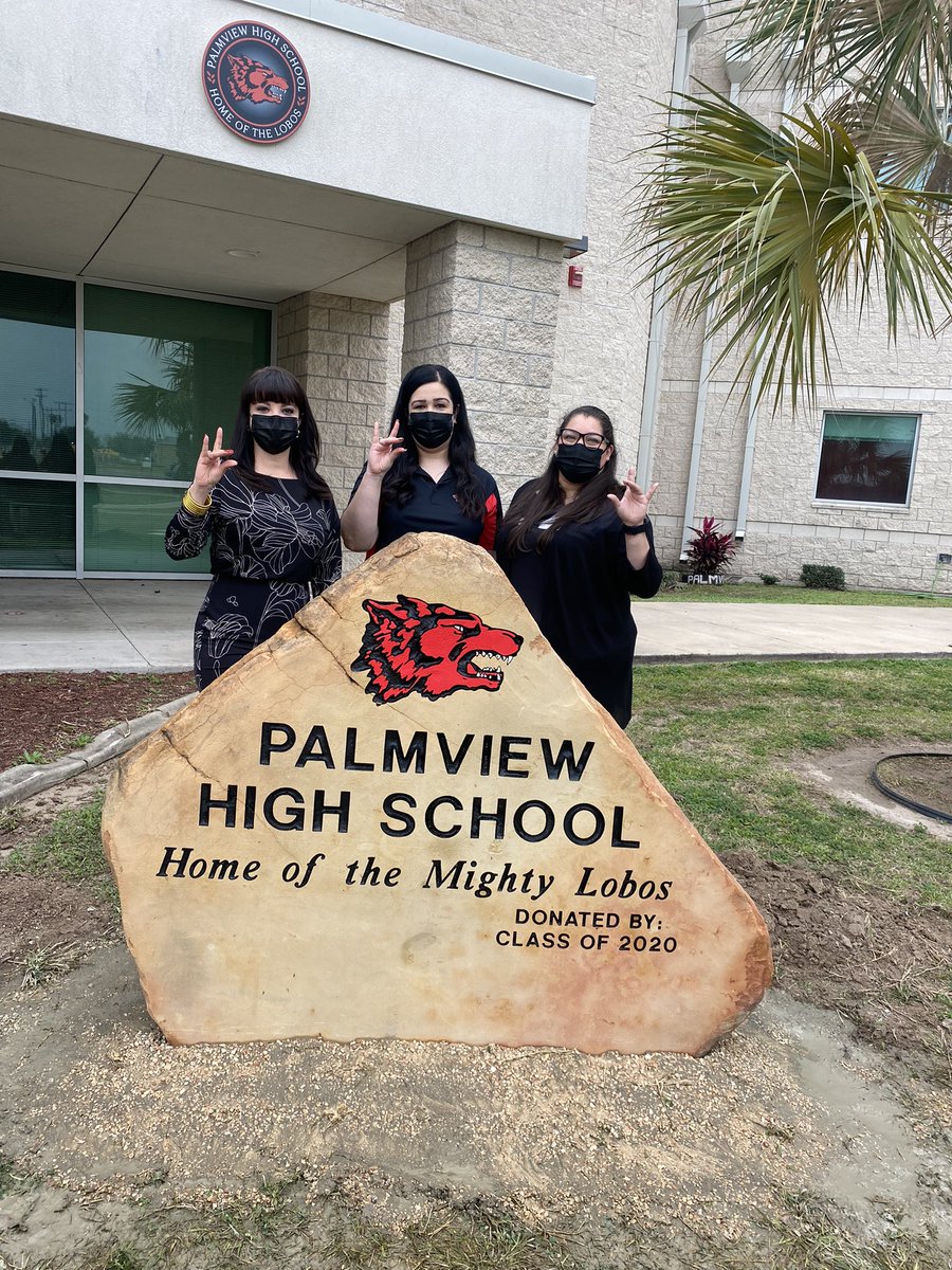 YvonneAyala_'s tweet photo. Palmview HS and @phsclassof2k20 will always hold a special place in my heart. 💕 I was so glad to see this marker, ordered by the Class of 2020, finally come in. #OnceALoboAlwaysALobo https://t.co/vkc7UuNZFO