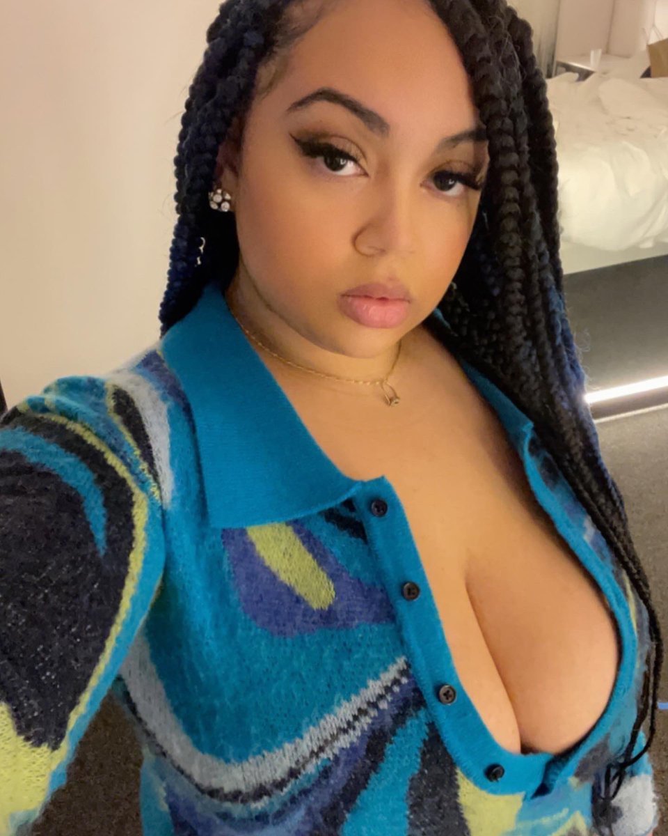 Msixelaa on Twitter: "RT @_lovetianaaa: Whole outfit: @MSIXELAA_"