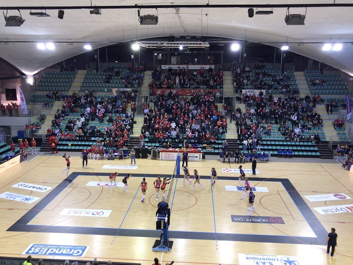gurvan_kervadec's tweet photo. Le volley pro se porte aussi très bien à l’Est. Merci à l’@ASPTTMulhVolley, son President Daniel Braun et sa manager générale Magali Magail pour leur accueil à l’occasion du match vs @BeziersAngels   
L’occasion d’évoquer la Licence Club @LNVofficiel et projet 2025 pour le club ! https://t.co/Hsrp4VDFGu