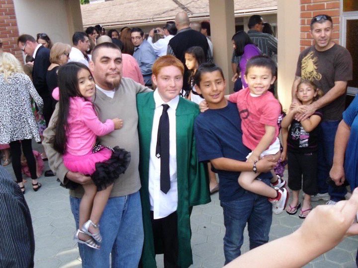 arossss2's tweet photo. I wish I could wake up and this all just be a bad dream. I really wish you were still here with us to watch our little sister grow up. I know you’re up there with pops looking over us.😪 I fucking love you bro. Rest in paradise , Red 🙏🏼😢❤️ https://t.co/wjAIN0ctvQ