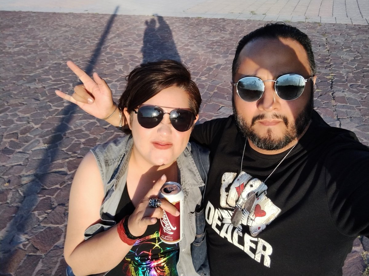 robertohodich's tweet photo. @bunburyoficial @Jose_Girl Nosotros también!!! https://t.co/wwyDU2Idtc