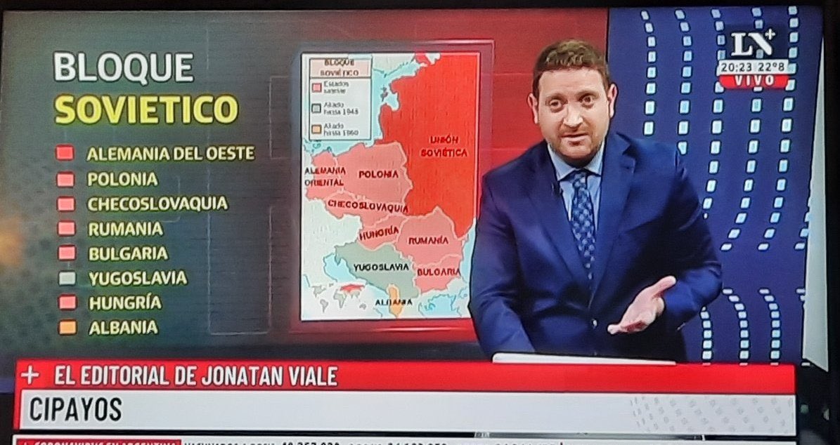 MNA_SanIsidro's tweet photo. El brutito de @JonatanViale habla de Bloque Sovietico ! Alemania del Oeste!
Definitivamente el canal de La Nazion Macri es de brutos para brutos #SaleOSale #AlemaniaDelOeste 🤡 https://t.co/kuPWff9rMk