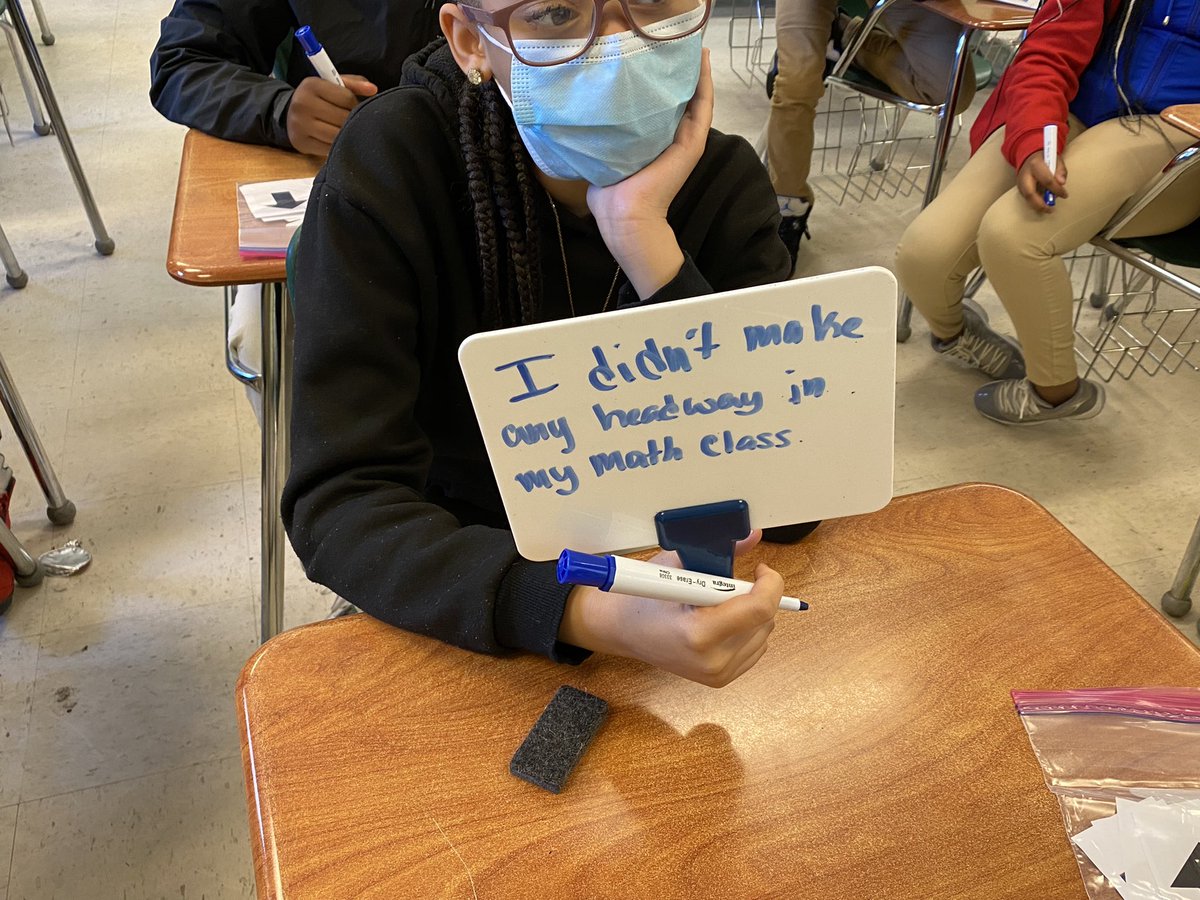 TewSpedLiteracy's tweet photo. I had the pleasure of modeling vocabulary lessons using various engagement strategies today at Scarborough. The students were engaged and eager for more. Great job, Scarborough Knights! @ScarboroughMS1 @KevinBalius @MobilePublicSch @BrackinsKesha https://t.co/a7CvoTSIDC