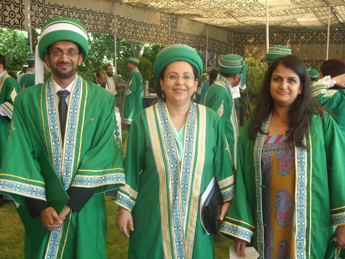 imran_nisar's tweet photo. This is how the journey started. From a proud #AKU2011 #MScEB to a proud #AKU21 #PhD_Health_Sciences. Looking forward to graduating again this Saturday at the #AKUConvocation https://t.co/xQWxv2AUY6