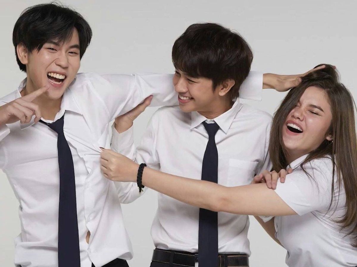 sunookon's tweet photo. Aww missing my #TeamPharm & traffic light trio so much! ❤️💛💚
Hope to see UWMA fam reunite🥺✨
#ทีมภาม #เปรมฟลุ้ค #PremFluke
#เจ้าแก้มก้อน #fluke_natouch
#prem_space #sammmysammauy https://t.co/jOVe3R2VSP