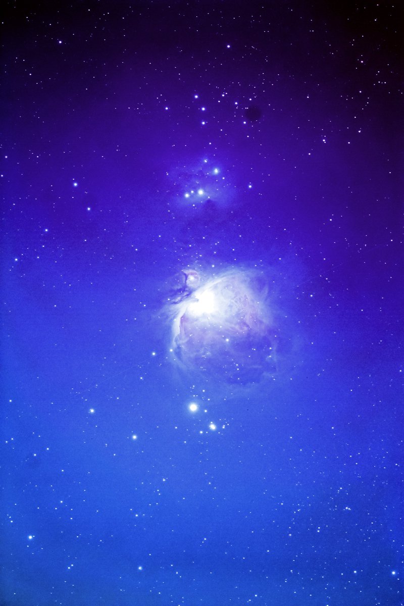 Simon78256916's tweet photo. Took these 6, 5 minute subs to test the guiding with the ASIAIR Plus but not auto-guiding, also testing the stars at the edges - very happy but blew the heck out of the Core 😂 Don't go just yet Orion, Im just getting started ! #ZWO #TSOptics #ASTRO https://t.co/pDHQXhs3Ma