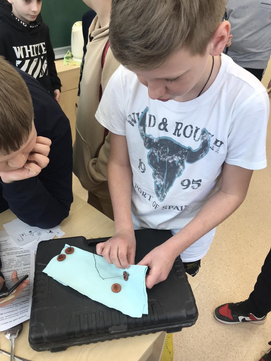 21, 22 февраля для учащихся начальных классов прошло традиционное спортивное мероприятие «А ну-ка, мальчики!», в котором ребята смогли показать свою спортивную подготовку, смекалку, ловкость,  выносливость и смелость