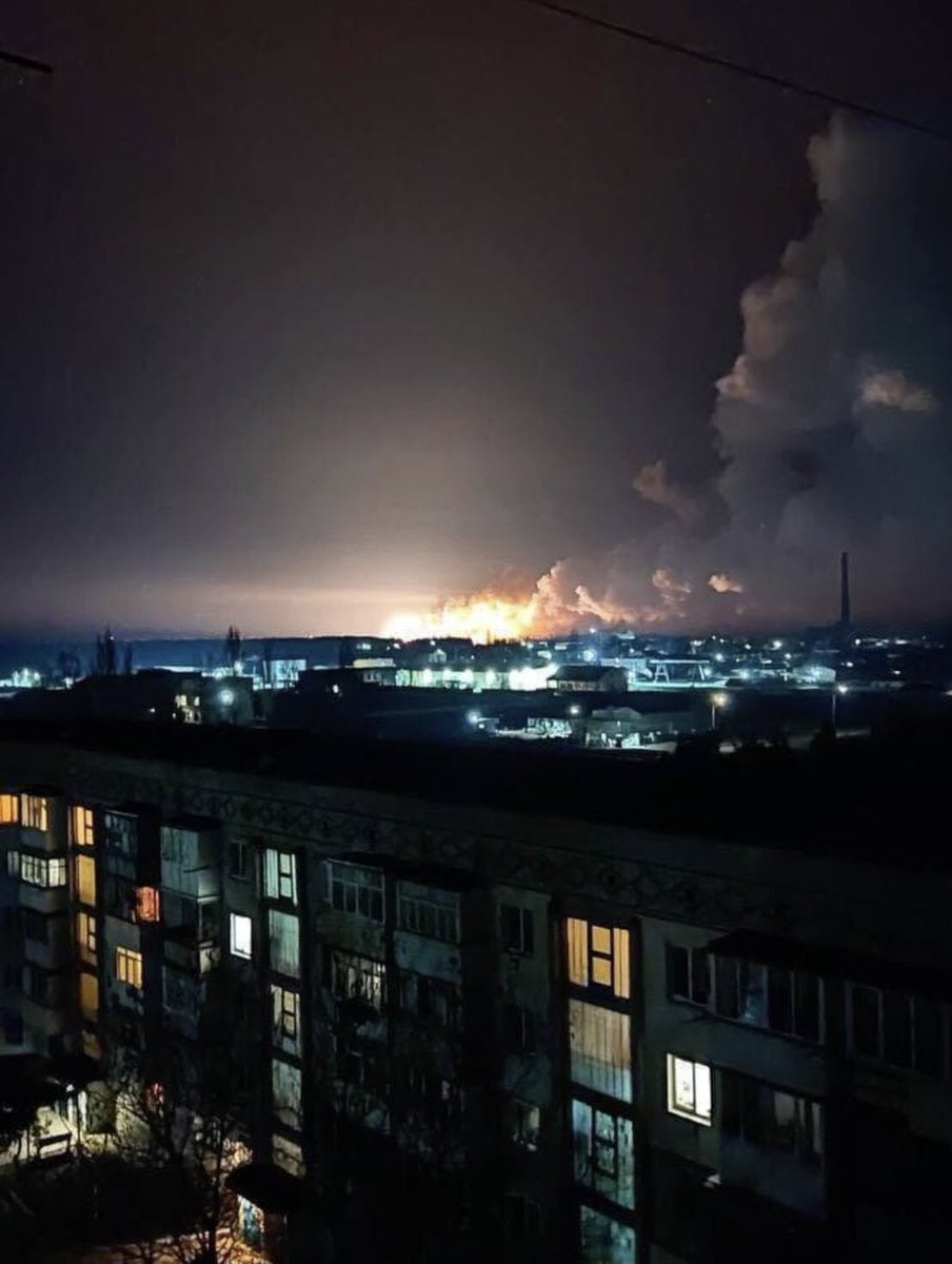 CaterinaCateK's tweet image. Tutto ciò che l’uomo ha imparato dalla storia, é che l’uomo dalla storia non ha imparato niente.
~Hegel 

#RussiaUkraineConflict #Guerra 🙏