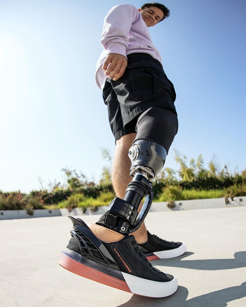 converse_za's tweet photo. Made for ultimate accessibility, the Chuck Taylor All Star CX FlyEase cage flexes and rebounds as you step in. Next-level comfort meets easy-access design. Shop now online at https://t.co/x80LMyqwOm, and at Converse stores (excluding Mall of the North) and at selected retailers. https://t.co/lEtJrvQJBR