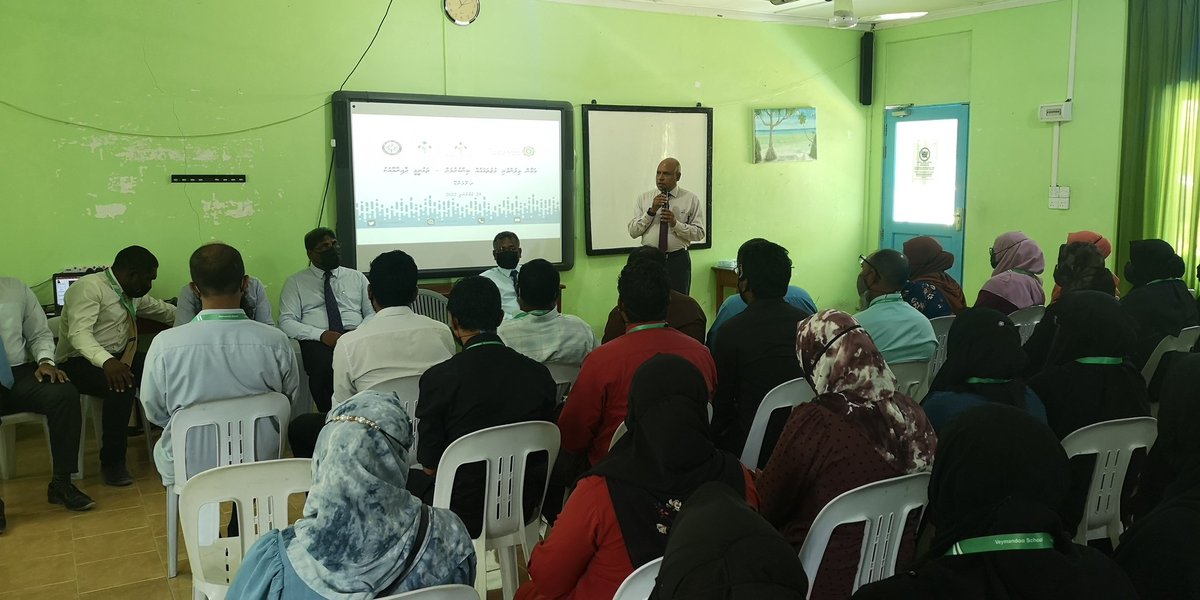 NCTCMaldives's tweet photo. Today's #HafthaaRes session, “The Role of Educators for a Peaceful and Resilient Society” for the teachers of Th.Veymandoo School is underway, which focuses on the signs and symptoms of radicalization and ways to counter radicalization. 
@MoEdumv @MoYSCEmv  @IUM_official https://t.co/ZjzrvKlymK