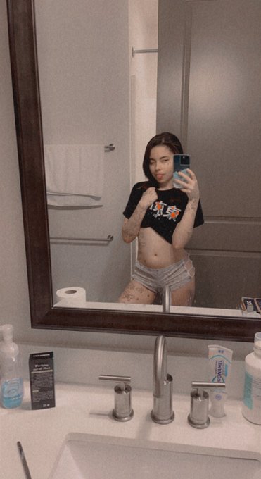 😋😜❤️🥵 https://t.co/s1ta1uH4vJ<a href="/tag/cute"class="tags"><span>#cute</span></a><a href="/tag/feelingmyself"class="tags"><span>#feelingmyself</span></a><a href="/tag/onlyfans18"class="tags"><span>#onlyfans18</span></a>