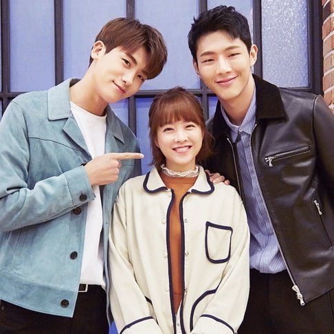 anhxwang's tweet photo. En Corea oficialmente #StrongWomanDoBongSoon está de aniversario. Ya se cumplen 5 años del estreno de aquel drama que nos robó el corazón a todxs, y que sin duda permanecerá allí siempre 😭💘 https://t.co/0CmCIRm7y5