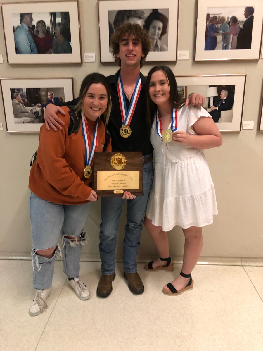 thisisvatv's tweet photo. STATE CHAMPS BABYYYY!! https://t.co/0cOmdlYrjc