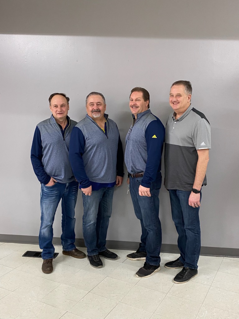 global_machine_'s tweet photo. Global Machine & Supply Inc. would like to say congrats to both Global Senior Mens curling teams for qualifying for Provincials. Good luck to Team White and Team Pahl!
#globalmachine #curling #teamwhite #teampahl https://t.co/QcCBz6IDJ5