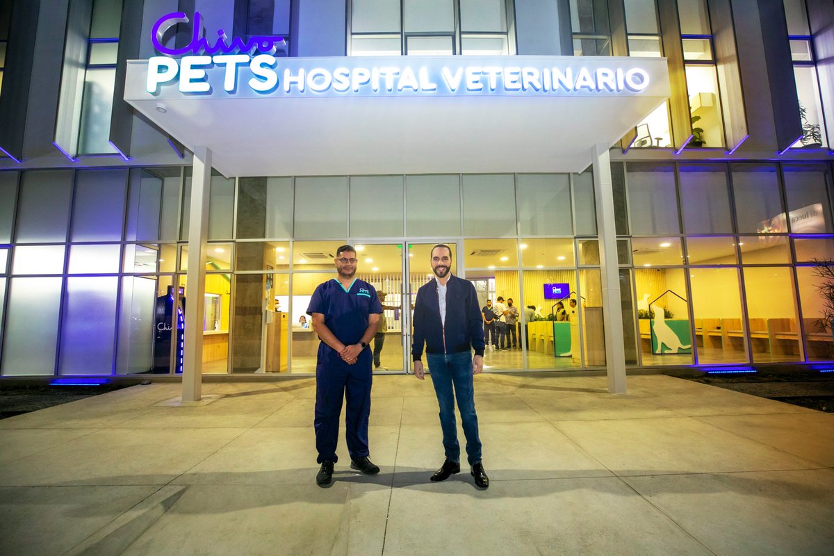 cm5351865's tweet photo. El Presidente @nayibbukele anunció que @chivopets estará abierto a partir del próximo sábado 26 de febrero.
 
🐶 Los horarios de atención serán todos los días de 7:00 a.m. a 10:00 p.m. y se deberá hacer cita en: https://t.co/gAfvR5SxMC.

🐱 Atención de emergencias 24/7. https://t.co/W4MuKFjure