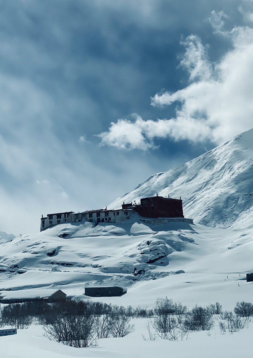 sahuajeet's tweet photo. Tranquil and serene #Rangdum Monastery on #KargilZanskarRoad. Seeing is nirvanic. 

#AmazingLadakh #FacinatingLadakh
#IncredibleIndia
#Hills #NaturalBeauty #amazinglandscapes #amazingspaces #BUCKETLIST 
@santoshsukhdeve https://t.co/Wovy7uNpwg