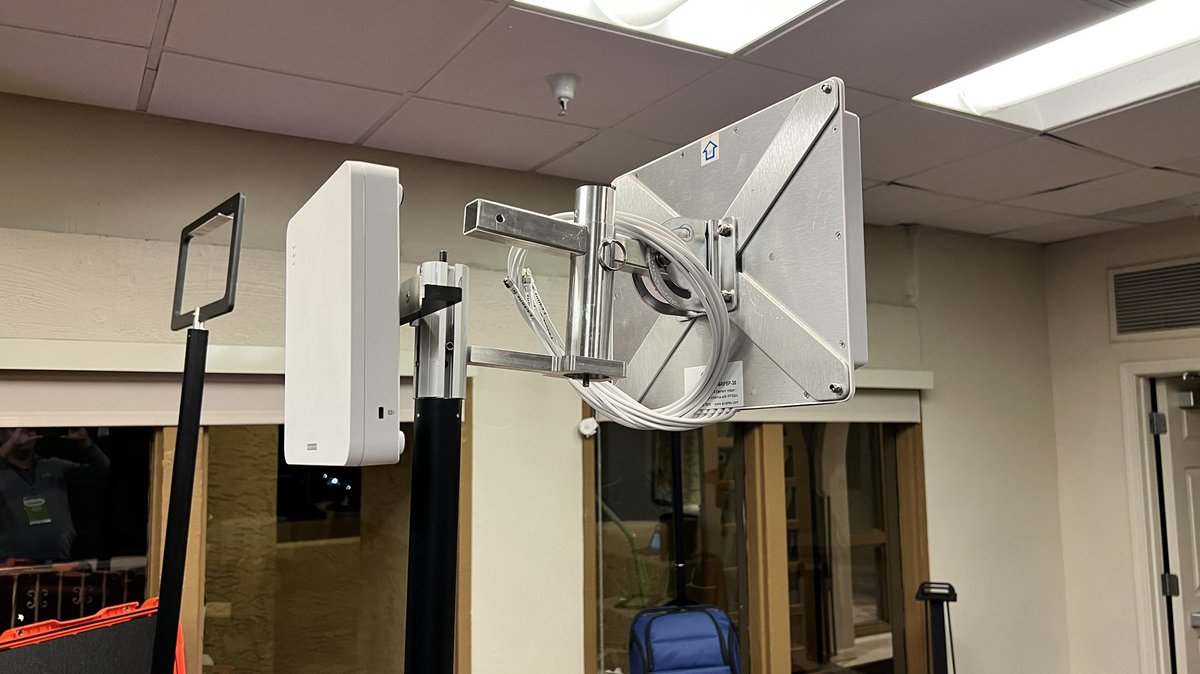 WirelessNerd tweet media