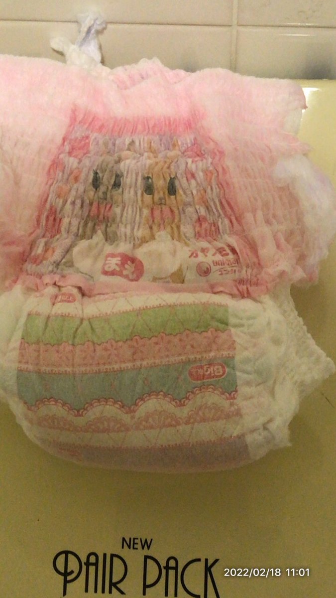 omutu_yun's tweet photo. おはぐしょ😭
🍶呑んで寝たら、こうなった🤣
#おねしょ
#オネショ
#オヤスミマン
# ABDL
# DL https://t.co/q1DZuZZU92