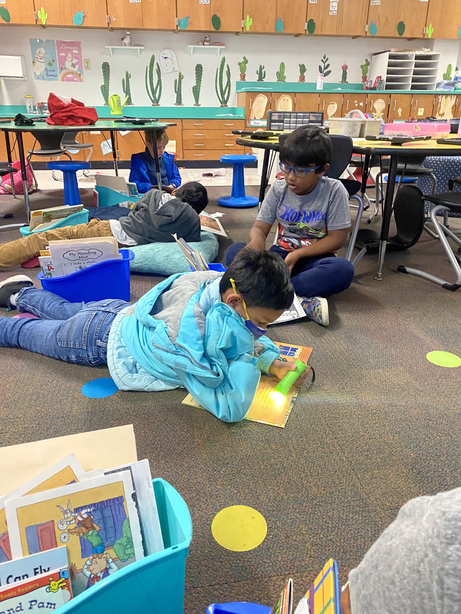 KD is full of Avid Readers 📚 <a href="/MKBMavs/">Mockingbird Elem</a>