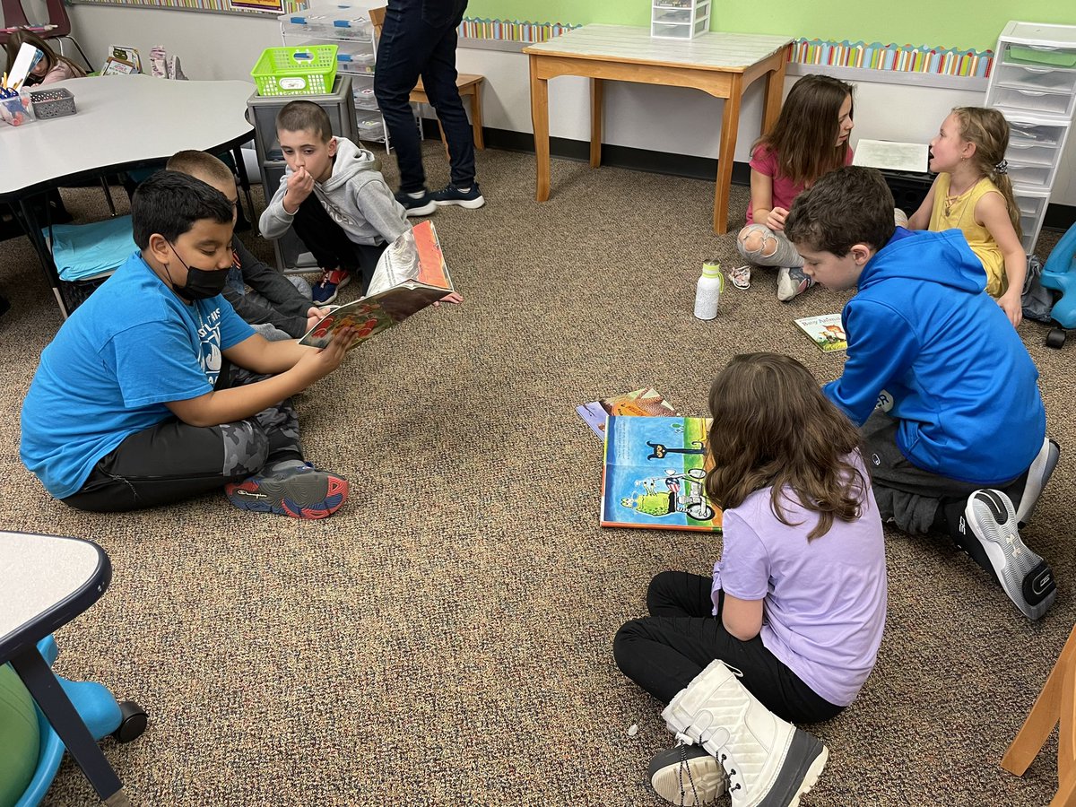 It was such a rewarding experience to do “Book Buddies “ again! 4th grade Room 500 with our new “buddies” in Mrs. Morris’s Kindergarten class <a href="/KBESPrincipal/">Kelly Apruzzi</a> <a href="/monmor34/">Monica Morris</a> #bookbuddies #goodbetterbutz