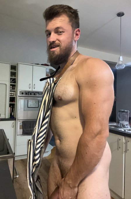 Retweet this and tell me what you wanna grab first.. 😈 you can use your mouth too 😉 https://t.co/YXv