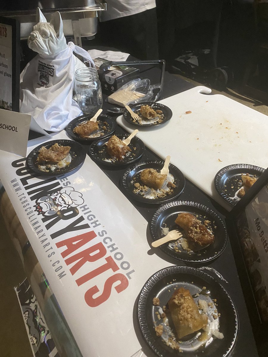 Well lookie here! We had a blast tonight! <a href="/TasteOfGeorgia/">TasteOfGeorgia</a> First Place/Peoples Choice Award!! <a href="/GRAToday/">Georgia Restaurant Association</a> <a href="/TCHS_culinary/">tchsculinary</a> <a href="/GaDeptAg/">Georgia Department of Agriculture</a> <a href="/DrTamaraCandis/">Dr. Tamara Candis</a> @LettMeLeadTC <a href="/DustinDavisCTE/">Dustin Davis-Austin</a> <a href="/KENYAGREER14/">DR. KENYA GREER</a>
