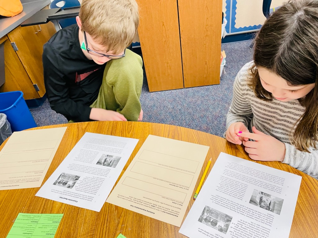 mrsloristine's tweet photo. Analyzing argumentative text. The author claims that “classrooms should have class pets”. Of course, all the kids are convinced it’s a great idea! #mckgo @GlenOaksES #TheGlenOaksWay #MyMISD https://t.co/jzzW63fV1A