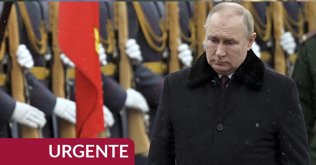 🚨#ÚltimaHora | RUSIA ATACA A UCRANIA | Vladimir Putin ordena la operación militar y pide a EU y aliados hacerse a un lado
sinembargo.mx/23-02-2022/413…