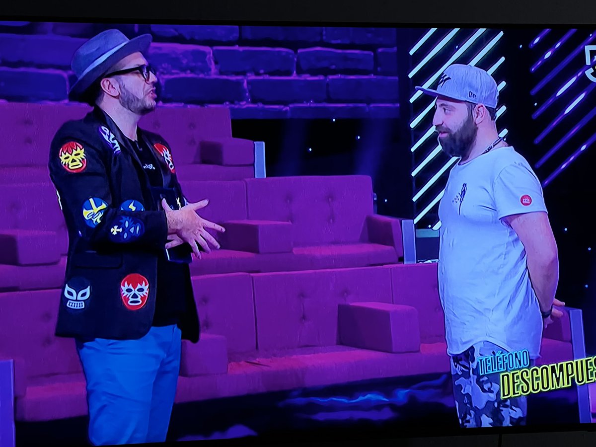 HappyFaby's tweet photo. @MeCaigoDeRisa mi programa favorito, lo estuve esperando para ver a @lacotorrisa 🤩 @slobotzky_ @ricardomedijo #MasFalsoQue https://t.co/3URTDDNFhR