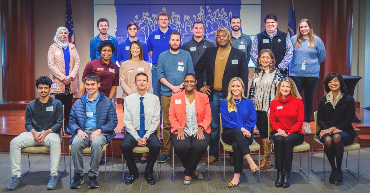 KYSU_CPDC's tweet photo. Last week,@KYFB  welcomed a group of college students and university career center representatives to their inaugural Site Visit Day! Thank you @BradenHoward413 for attending with us. We look forward to the continued partnership. #students #partnershipsmatter #thankyou #local https://t.co/w2VSeKu0Df