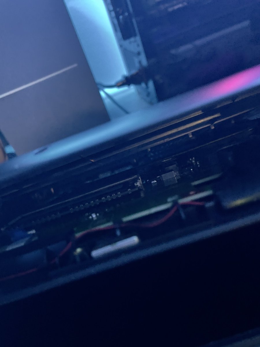 Qwazyd0gg's tweet photo. Found out @Lenovo loves hiding security screws under the keyboard. Made a simple HDD replacement that much more interesting. @iFixit
#fixitfeb https://t.co/fF8hELjQp0