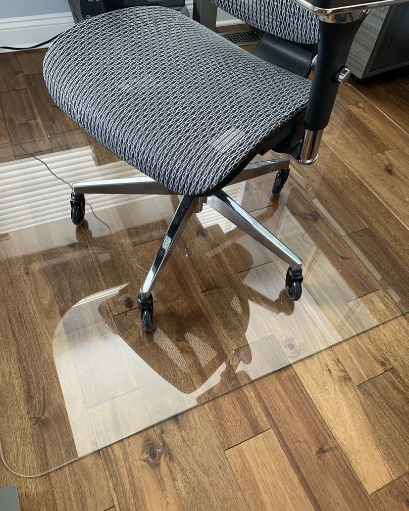 Vitrazza's tweet photo. Your beautiful new floors called... they want a Glass Chair Mat!✨
Superb quality, easy to install, crystal clear glass, and a tremendous lifetime warranty. Overall: a must-have for any professional home office.👍🏽
- Matthew M.
#vitrazza #glasschairmat #officeinspo #officevibes https://t.co/MTohFV8AEe