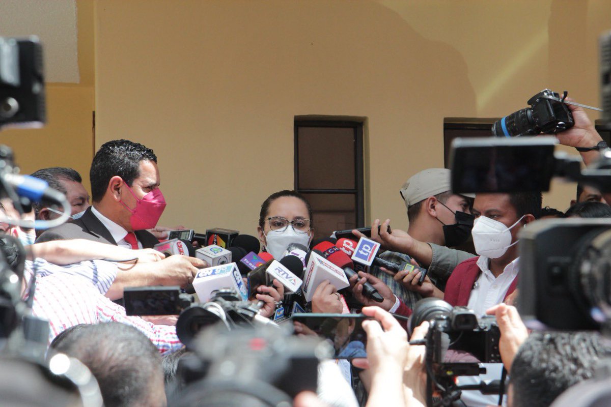 Ana García de Hernández tweet media