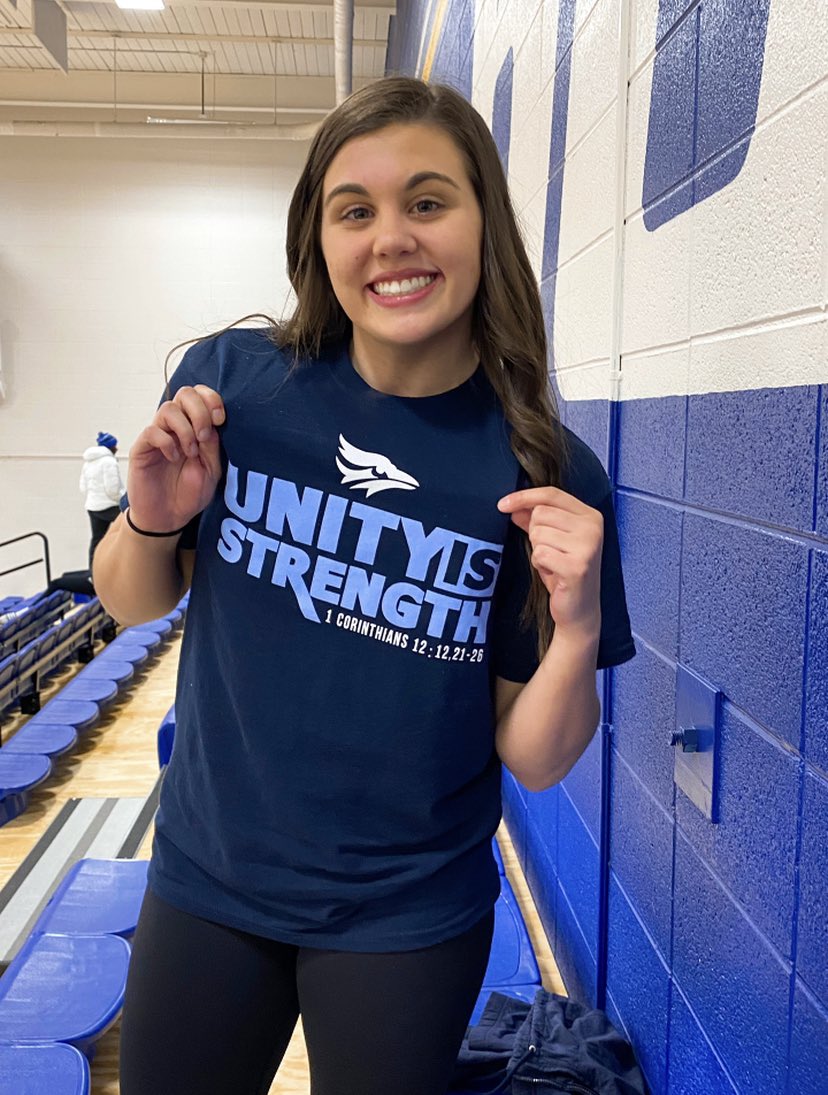 jennauehling20's tweet photo. Excited to announce I will be attending Tabor College in the fall to pursue my basketball and academic career! #GoJays 💙🤍 @TaborBluJWBB @CoachShawnReed https://t.co/YklY8LMmDL