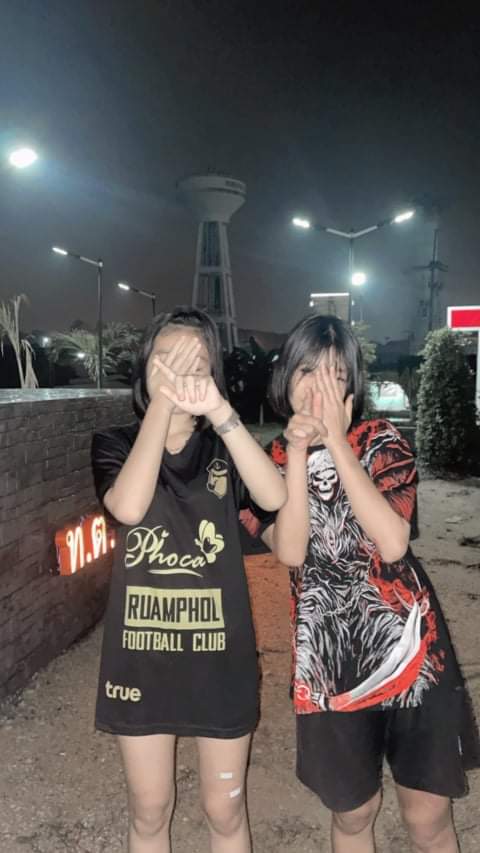 PAuthaiphet's tweet photo. ชอบคนอย่างเธอนะรู้ยังงง.😹
#เหงาๆก็ทักมาไรงี้555 https://t.co/yu8HEQDFwC