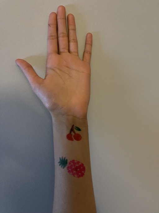 khansha5's tweet image. Mehndi alternative!! I'm celebrating self-expression with @bodymarkbybic - Save $4 with Ibotta! Score yours at Walmart in the Writing Aisle, and be #ReMarkablyYou too. #BodyMarkByBIC #ad bit.ly/bicbodymarkibo…
