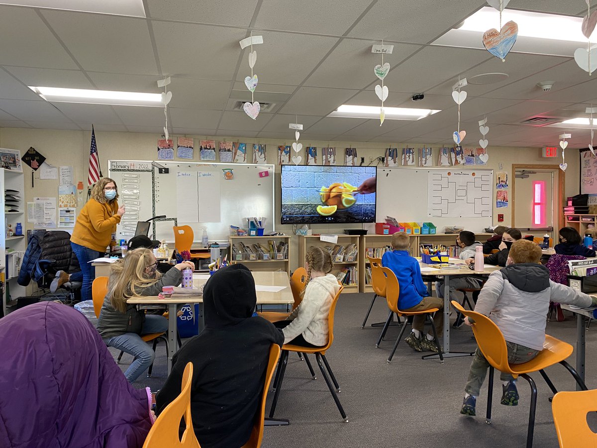 Oh how I love revision in action! This student giving <a href="/gfletchy/">Graham Fletcher</a> 🍊 3 Act Task a try! Love this teacher for taking risks for student learning.