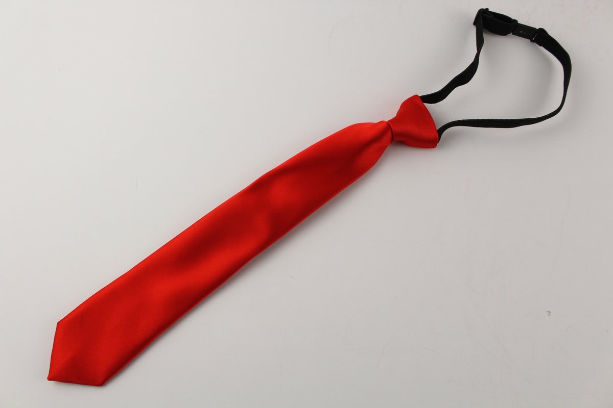 Галстуки мужские красные. Галстук Stilmark. Красный галстук. Необычные галстуки. Галстук детский красный.