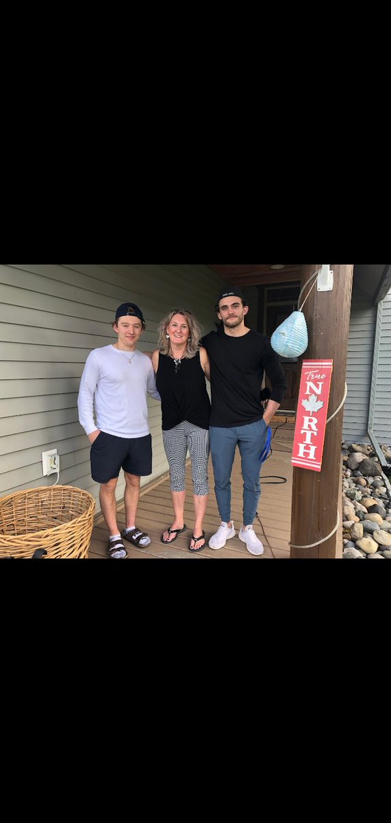 Happy 20th Birthday Ethan! Our former billet son but Alex's billet brother once again in Osoyoos. Go yotes!🎈🎉🥳