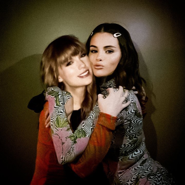 My mommy 👩🏼‍🤝‍👩🏻❤️