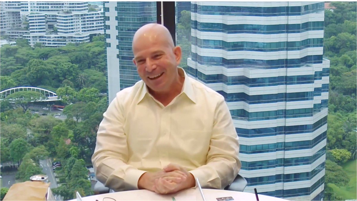 VarshaKanwar's tweet image. ✨ ‘We’ before ‘me’
✨ 1% improvement every day 
✨ Customer-first focused execution 
✨ Work hard, play hard
✨ Lead with transparency 
These and more #ThankfulThursday inspiration with @JeffSharritts at #CiscoAPJC All Hands hosted by @davidstevenwest. #WeAreCisco