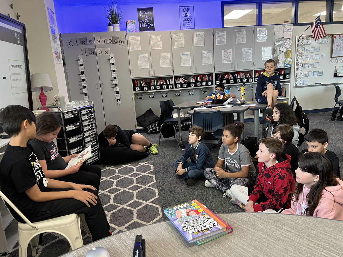 GESMsBrown's tweet photo. We had a couple of visitors this week!!! This is one of my favorite things!! I love when the siblings of my students spend their HARD EARNED Starbucks to read to my class! @GESMrsBrown @GESFowler #readingtakesyouplaces #GESshineon https://t.co/fHrXW9IxME
