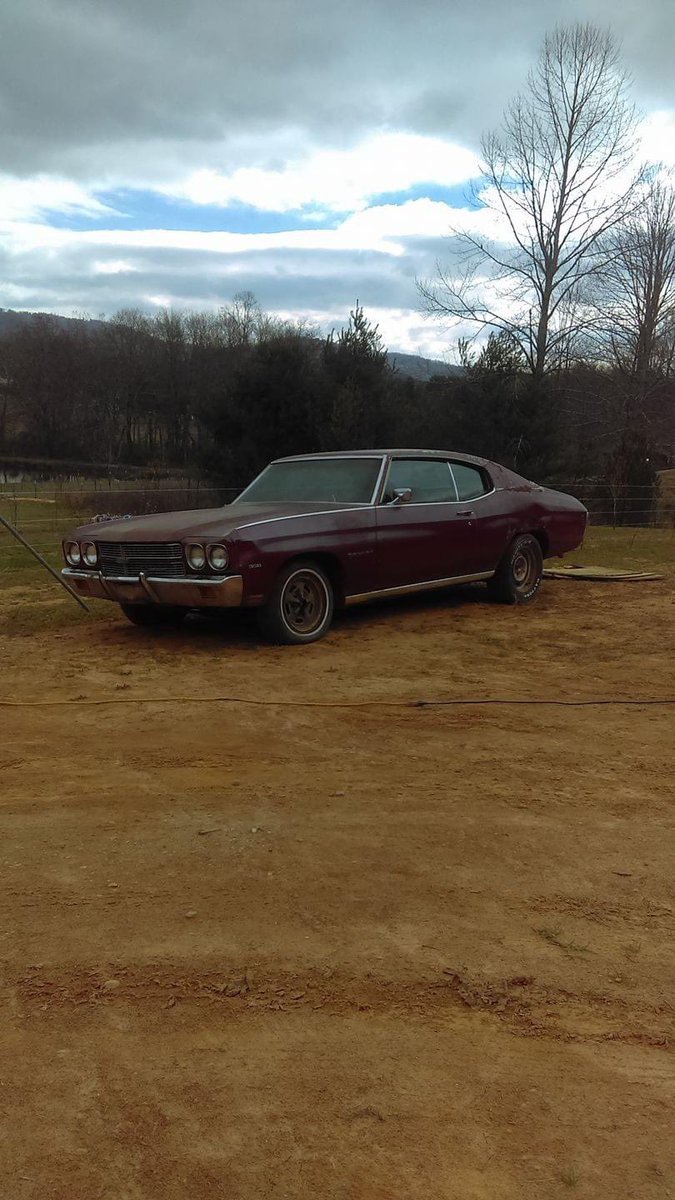 JacobStowe22's tweet photo. For the #drawwhatmattersscholarship @ScholarshipOwl this is my piece of art. I bought this car (70 Chevelle) at the age of 13 and I restored it completely. Though this is not the first thing that comes to mind when you think of art. I can assure you that this most definitely is! https://t.co/5lQ3jVUlsK