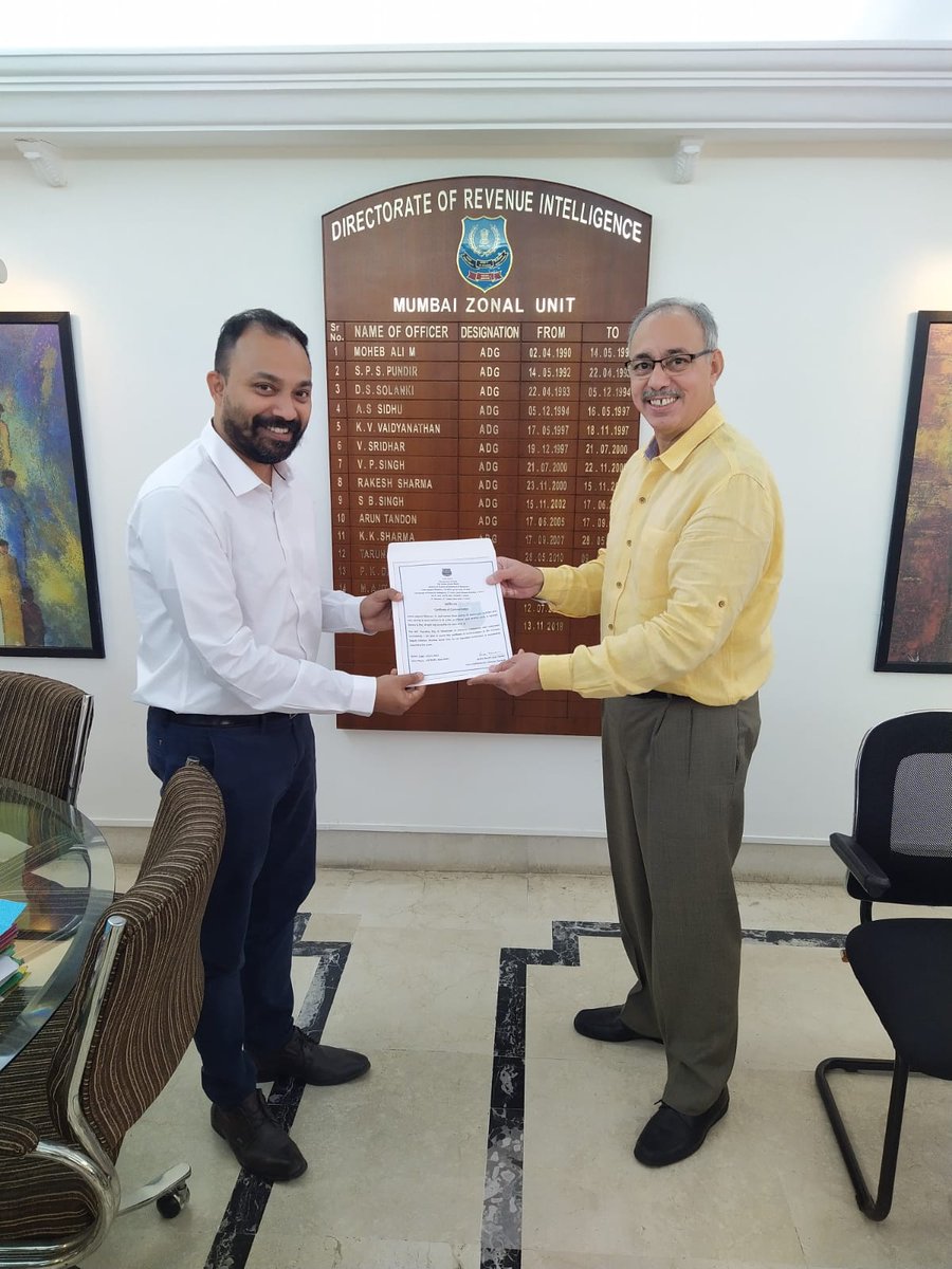 Recently made a film on Directorate  of Revenue  Intelligence (DRI), felt great for the appreciation from  Pr. ADG , DRI, Mumbai ,Rajesh Pandey Sir .

Sir, sincerest thanks 🙏🏼🙏🏼