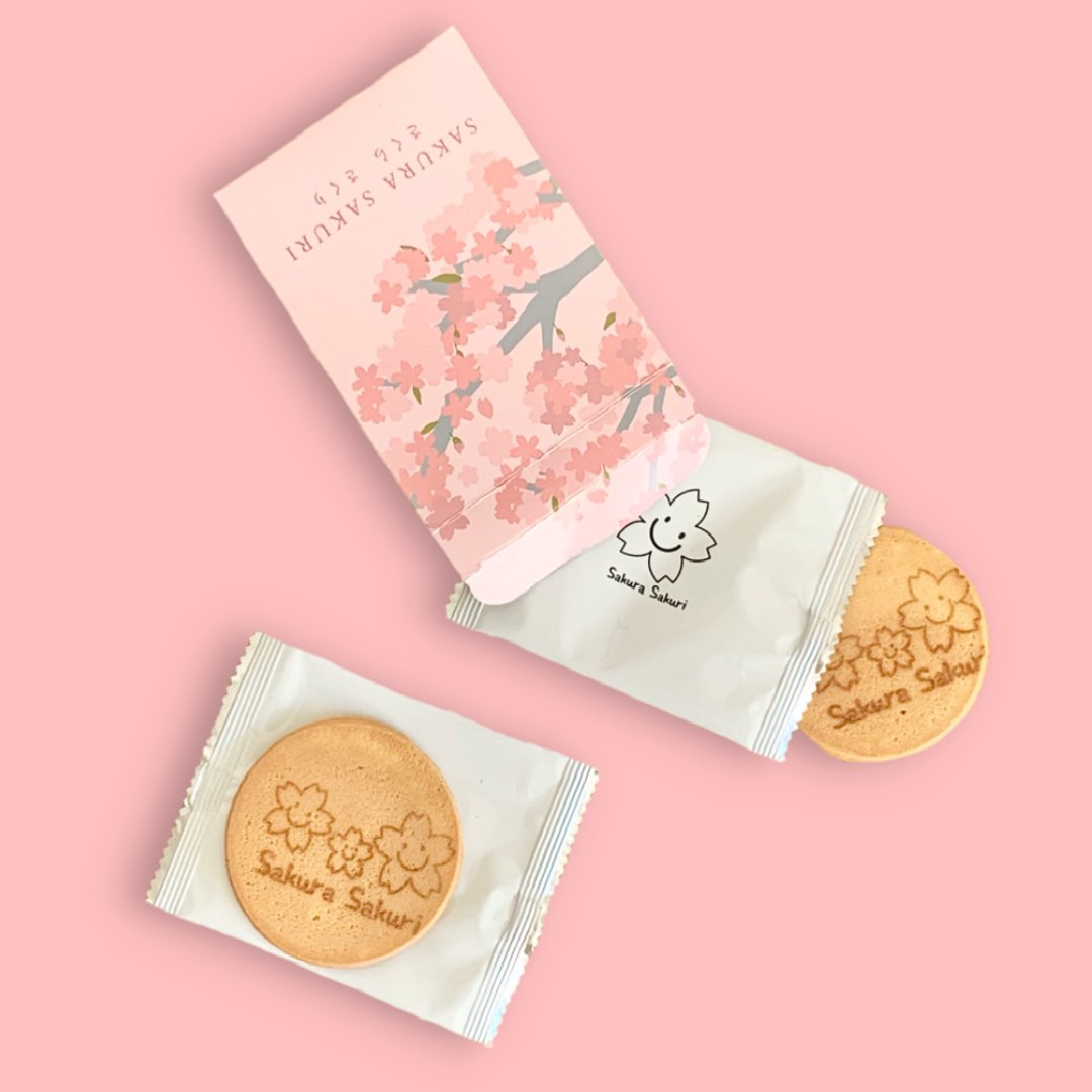YiemInterCo's tweet photo. Sakura Sakura 
Gluten free gofuru matcha flavor baked with brown rice flour.

It has been decided to use it as a souvenir at check-out at a 5-star luxury hotel ✨

The coming time is perfect as a small gift for graduation and admission 🌸🎁

https://t.co/0AqJxhpoQC https://t.co/fofnrv2pAT