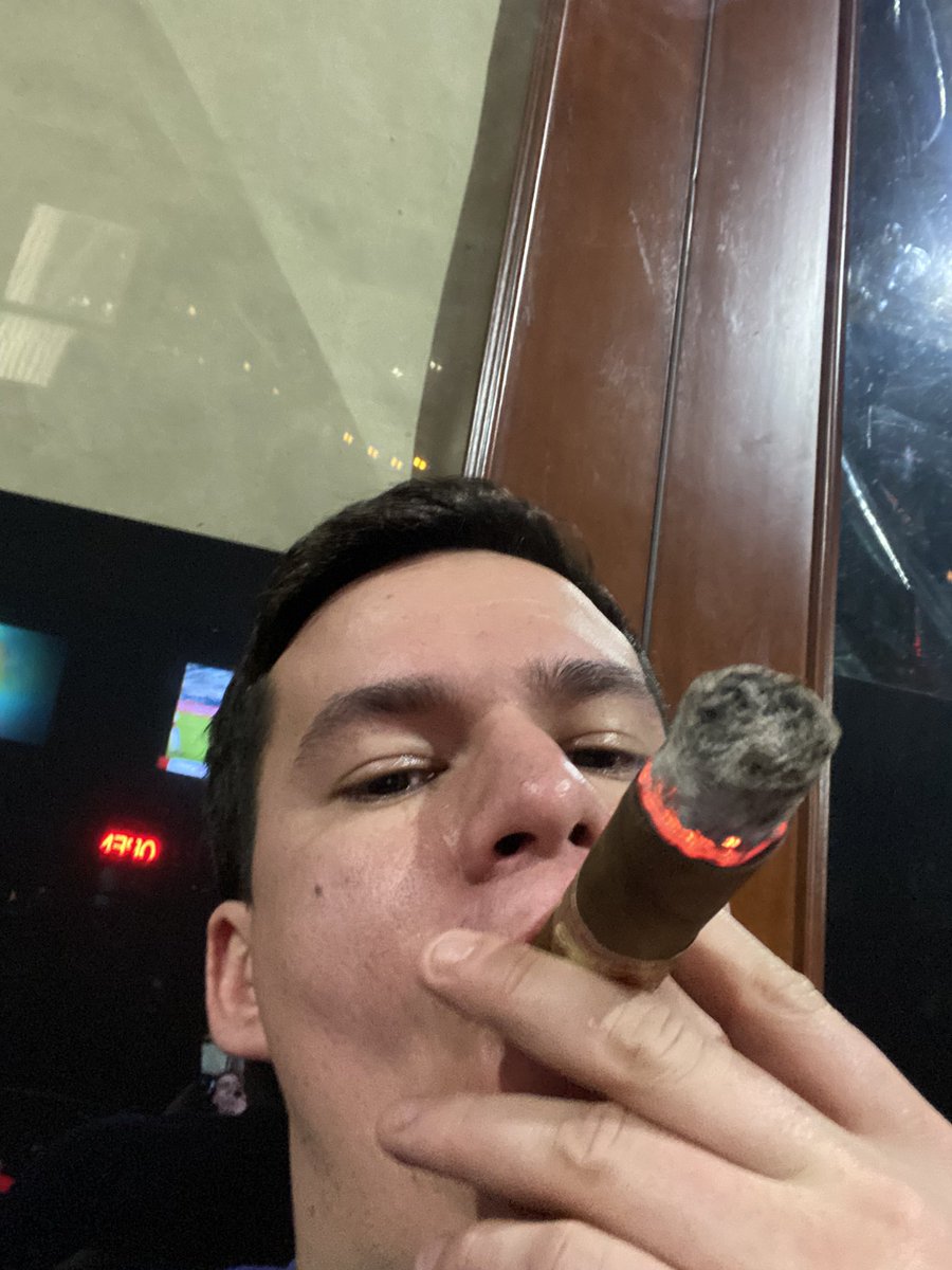 Chris_Butler7's tweet image. This shit is crazy dude. Russia is bonkers. Check out this cigar tho…