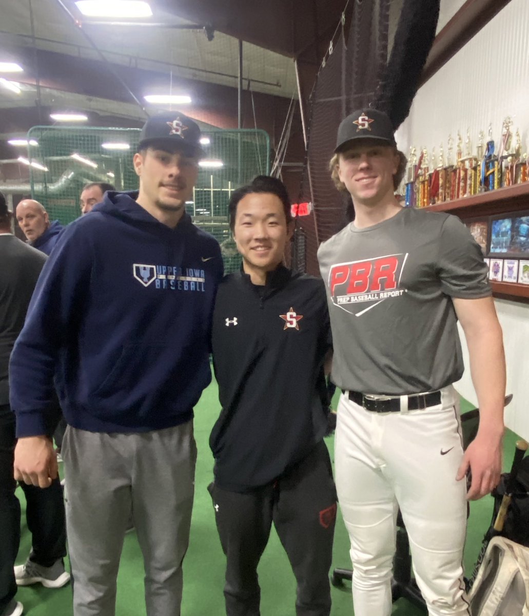 Andrew Betcher (홍남호) tweet media