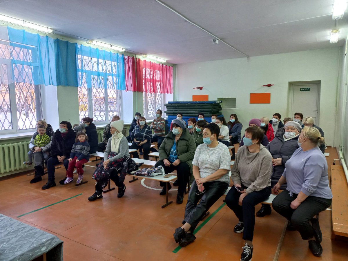 Состоялось собрание жителей ул.Центральная, на котором обсудили участие в конкурсном отборе общественных проектов по государственной программе Самарской области "Поддержка инициатив населения муниципальных образований в СО" утвержденной Постановлением Правительства Самарской