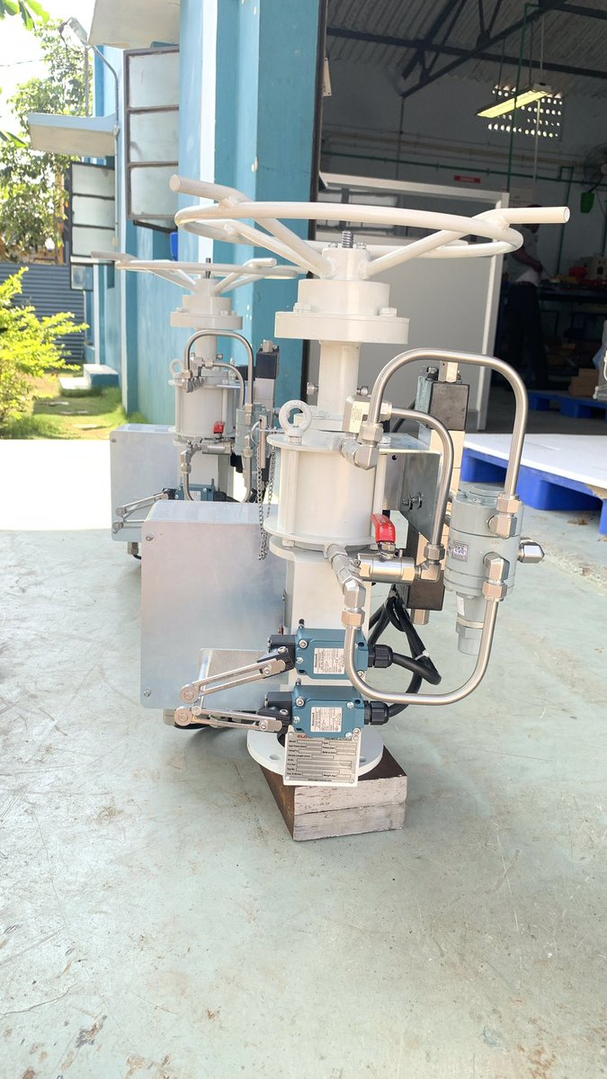 elgercontrols's tweet photo. Pneumatic double acting linear actuator with manual override and other accessories  #Valve #actuator #linearactuator #pneumaticactuator #valveactuator #gatevalve #globevalve #gearbox #controlvalve https://t.co/9iC9B4jVF0