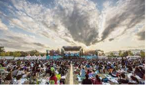 arohot10's tweet photo. @Kpop_ctzen @kokolee_12 @sook_0301 @chunee_1121 @arohot10 @tmlmiyagi1
@ddongchunee @malsook03 
Let me introduce Korea's Nanji Rock Festival. It is a festival held every summer, and many people come and enjoy it. https://t.co/E7fZZeZmR9